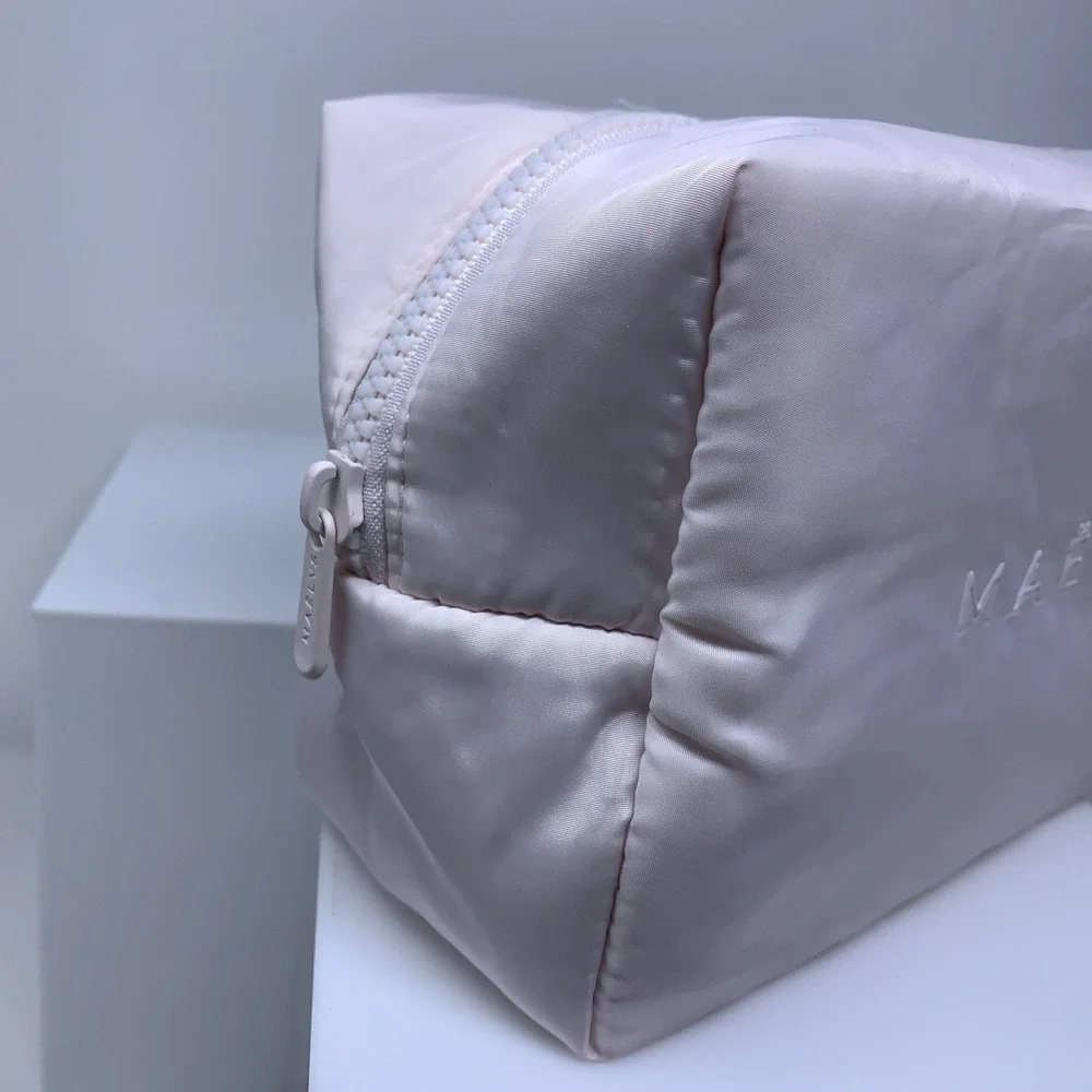 Maelys Light Pink Zipper Close Cosmetic Bag New *Flaw